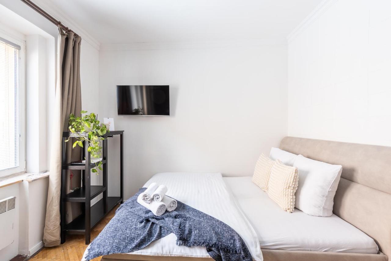 Crystal Apartment براغ المظهر الخارجي الصورة