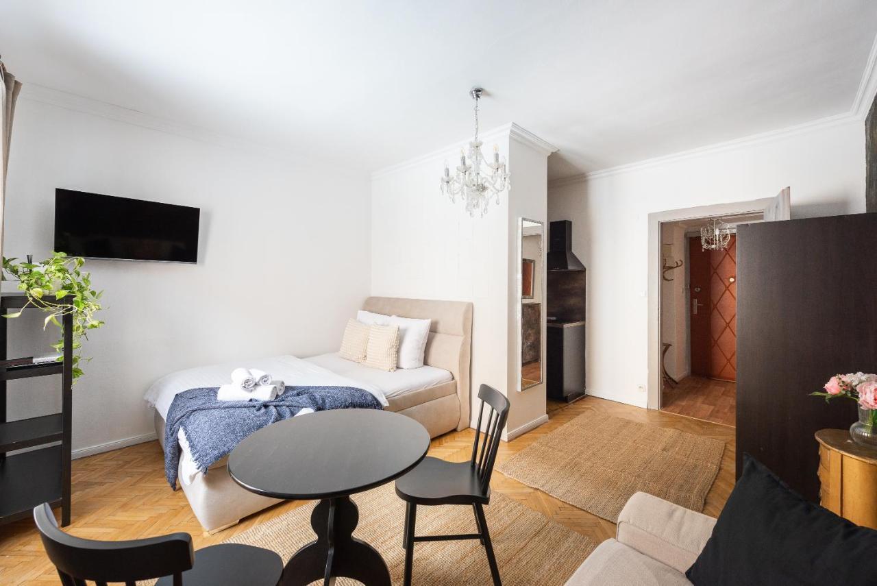 Crystal Apartment براغ المظهر الخارجي الصورة